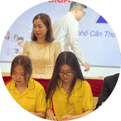 100% Đảm bảo việc làm ĐÚNG CHUYÊN NGÀNH sau khi tốt nghiệp.