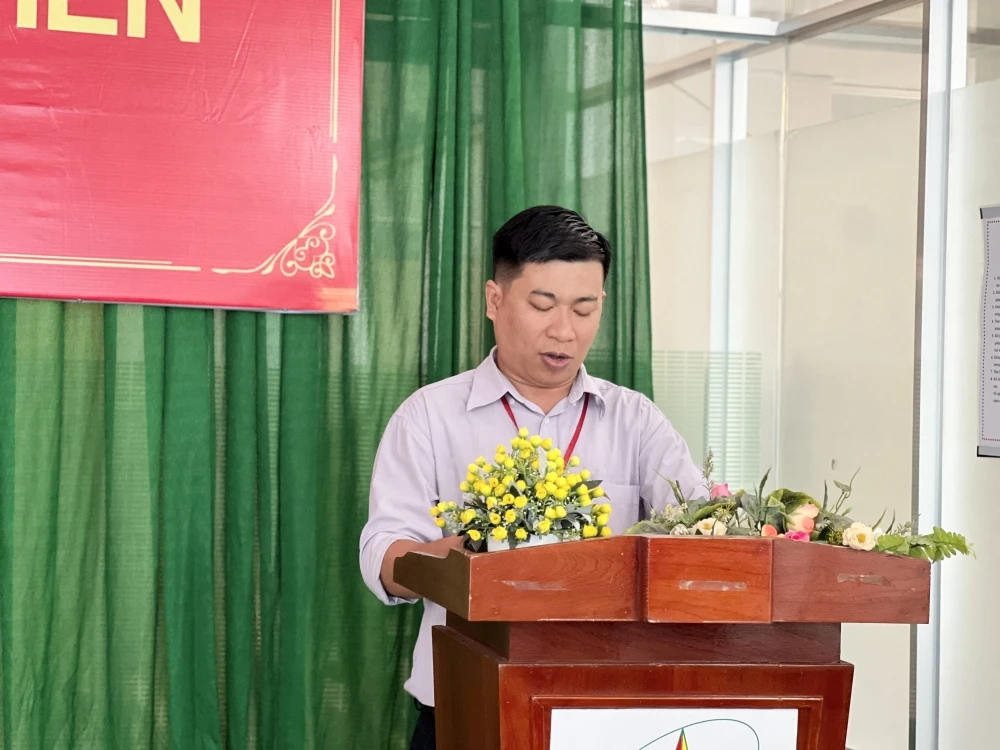 Lễ Kết Nạp Đảng Viên Mới 2025 – Trường Trung Cấp Đại Việt Thành Phố Cần Thơ