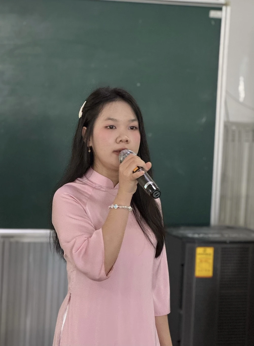 Không Khí Vòng Loại Văn Nghệ Chào Đón Tân Sinh Viên 2025 Trường Đại Việt Cần Thơ