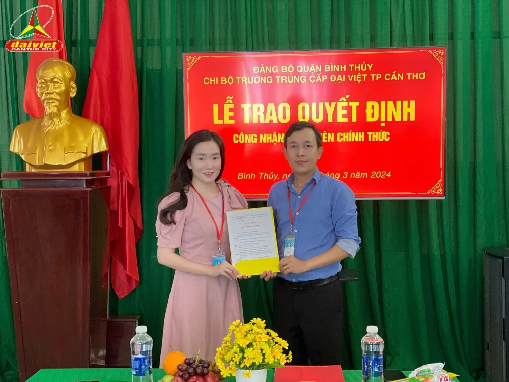 Lễ Công Nhận Đảng Viên Chính Thức tại Trường Trung Cấp Đại Việt Thành Phố Cần Thơ – Năm 2024