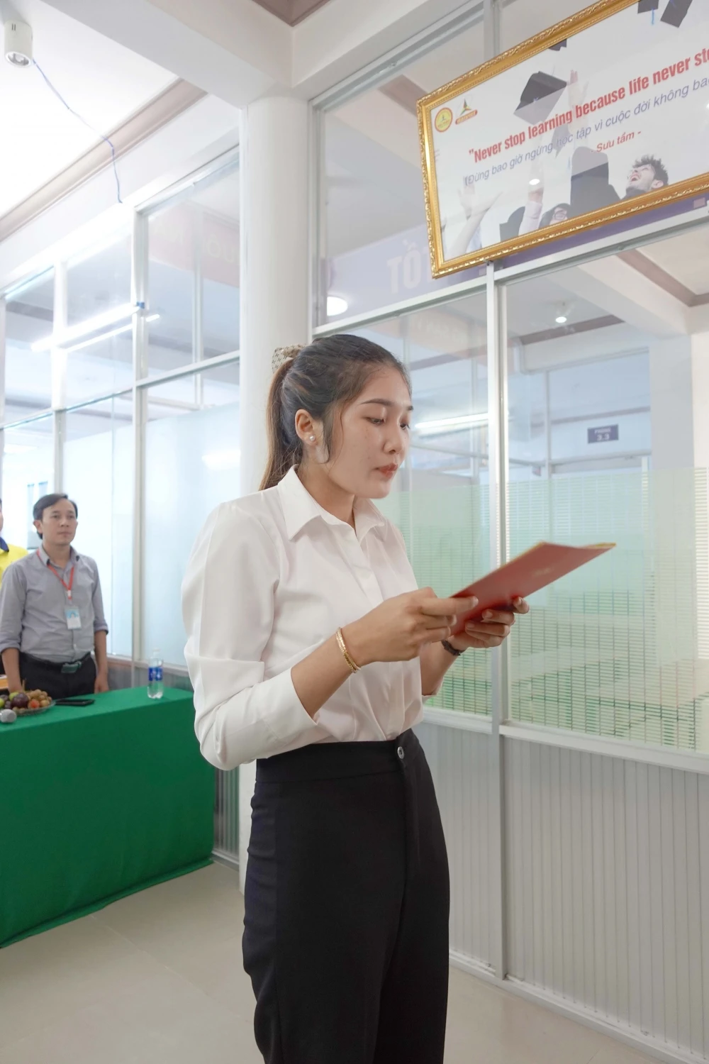 Lễ Kết Nạp Đảng Viên Mới tại Trường Trung Cấp Đại Việt Thành Phố Cần Thơ Tp Cần Thơ Ngày 30/7/2024