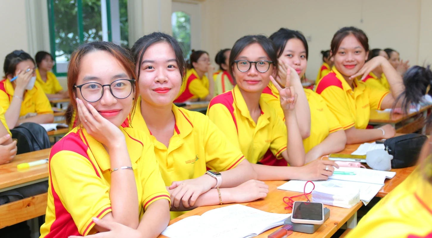 Tổ chức Lễ ký hợp đồng cam kết việc làm với sinh viên Khóa 2021